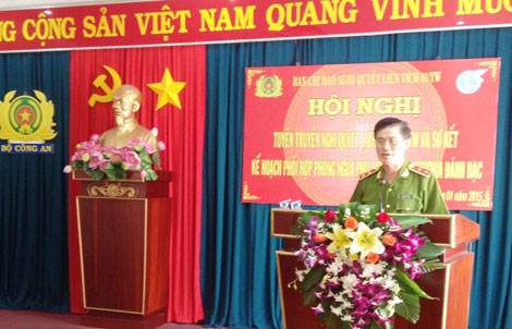 Trung tướng Đỗ Kim Tuyến phát biểu chỉ đạo hội nghị