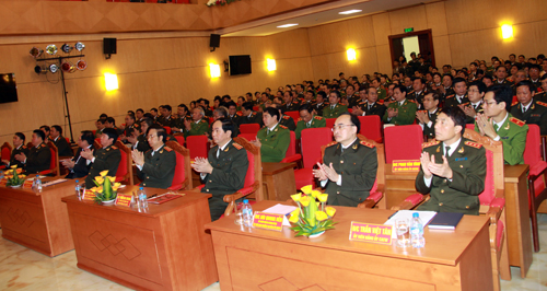 Đại tướng Trần Đại Quang, Ủy viên Bộ Chính trị, Bí thư Đảng ủy Công an Trung ương, Bộ trưởng Bộ Công an và các đại biểu dự  Hội nghị