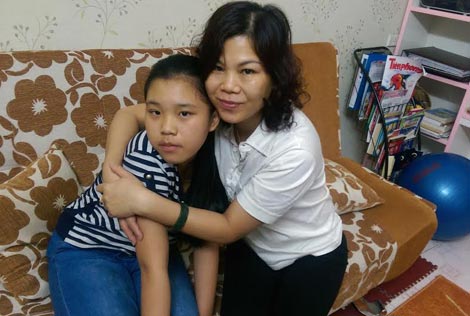 Chị Ninh bên con gái Phương Minh