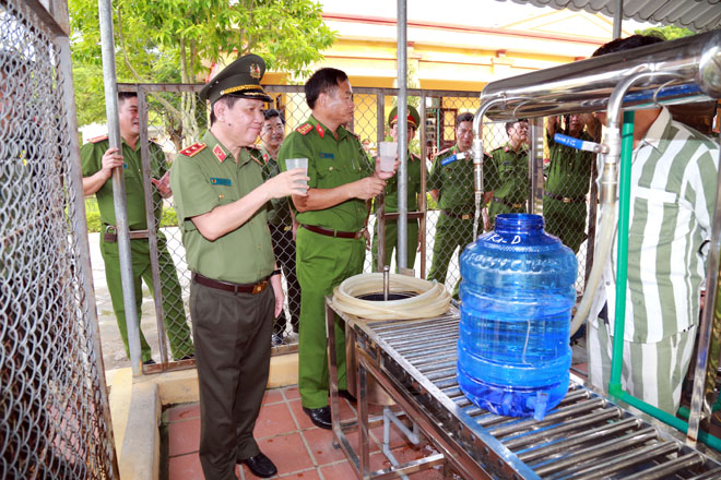 Thứ trưởng Nguyễn Văn Sơn thăm, làm việc tại Trại giam Hoàng Tiến - Ảnh minh hoạ 5