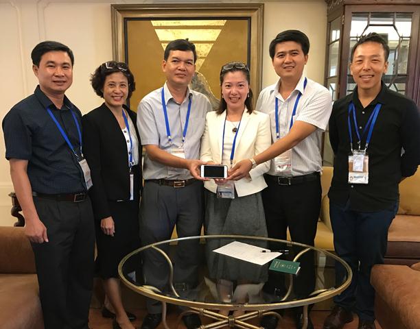 Trao trả tài sản cho nữ đại biểu quốc tế dự hội nghị APEC