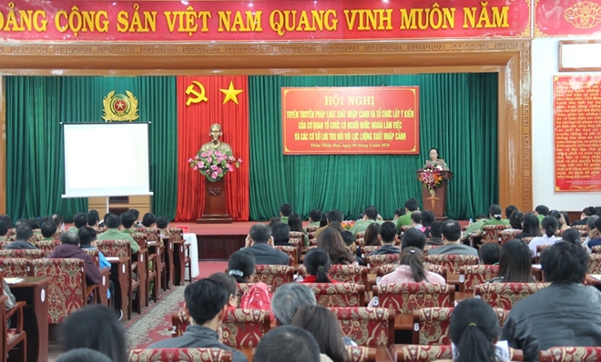 Công an tỉnh Thừa Thiên - Huế tổ chức tuyên truyền Luật xuất, nhập cảnh