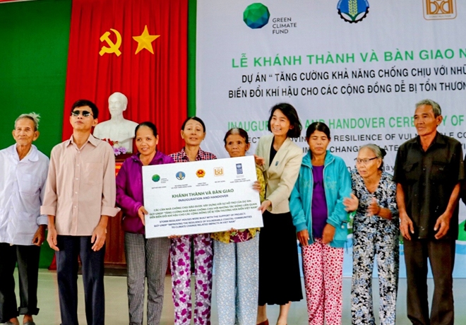Hỗ trợ người dân Thừa Thiên - Huế xây dựng 143 căn nhà chống bão lũ
