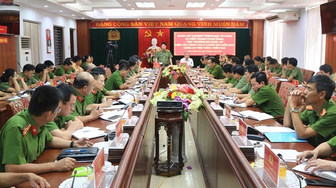 Thứ trưởng Bùi Văn Nam kiểm tra công tác tại Công an tỉnh Thừa Thiên - Huế - Ảnh minh hoạ 3