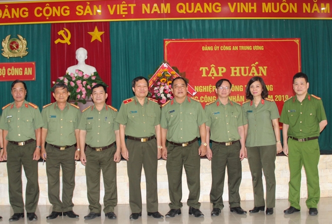 Tập huấn nghiệp vụ công tác đảng trong lực lượng CAND năm 2019