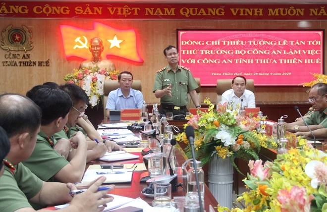 Thứ trưởng Lê Tấn Tới làm việc với Công an tỉnh Thừa Thiên Huế