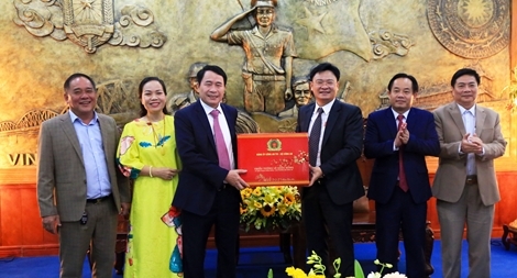 Thứ trưởng Lê Quốc Hùng kiểm tra công tác ứng trực và chúc Tết Công an tỉnh Thừa Thiên Huế
