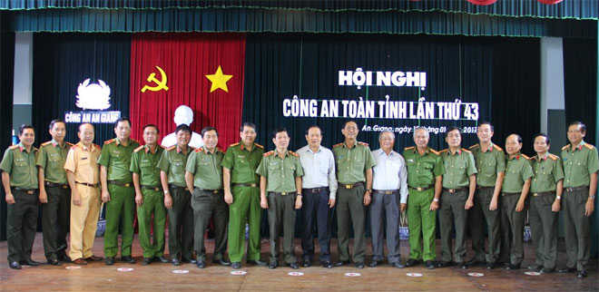 Thứ trưởng Nguyễn Văn Sơn chỉ đạo công tác tại Công an An Giang - Ảnh minh hoạ 4