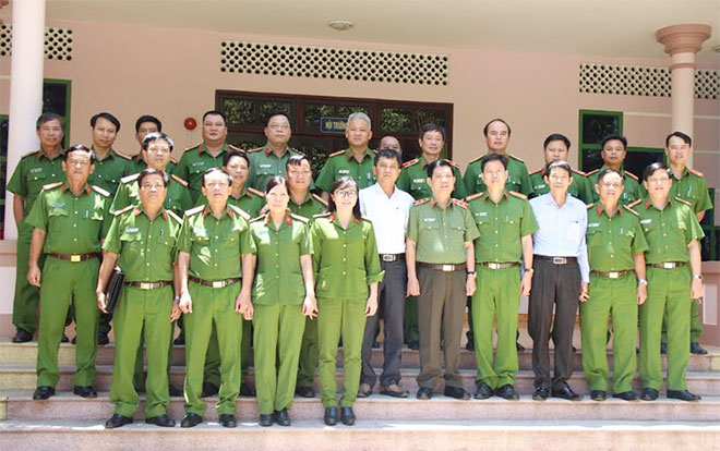 Thứ trưởng Nguyễn Văn Sơn kiểm tra công tác tại Trại giam A2 - Ảnh minh hoạ 3