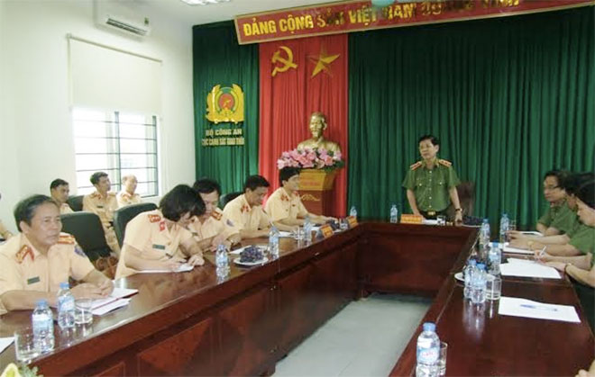 Thứ trưởng Nguyễn Văn Sơn thăm, làm việc với Trung tâm huấn luyện bồi dưỡng nghiệp vụ và đào tạo lái xe
