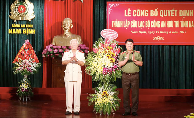 Công bố quyết định thành lập CLB Công an hưu trí Nam Định