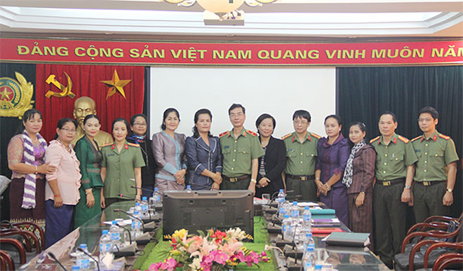 Đoàn nhà báo Vương quốc Campuchia thăm và làm việc tại Báo CAND - Ảnh minh hoạ 8