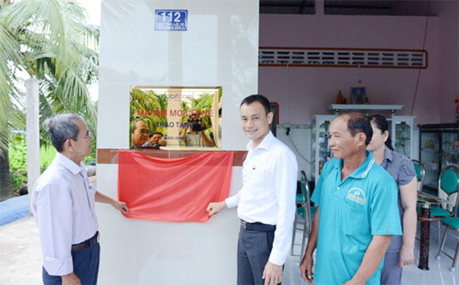 MobiFone khánh thành, bàn giao 15 căn nhà đại đoàn kết tại tỉnh Trà Vinh