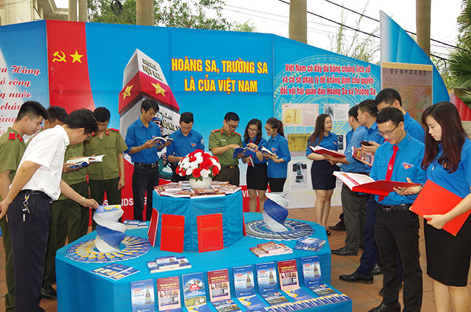 Công an tỉnh Thái Nguyên tuyên truyền nhận thức về biển đảo cho đoàn viên, học sinh