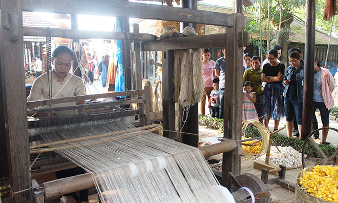 Festival chắp cánh cho làng nghề truyền thống phát triển
