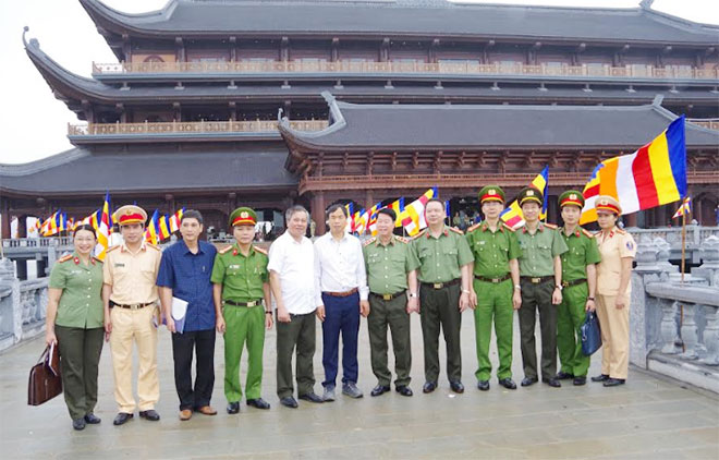 Thứ trưởng Bùi Văn Nam kiểm tra công tác đảm bảo ANTT Đại lễ Vesak 2019 - Ảnh minh hoạ 3