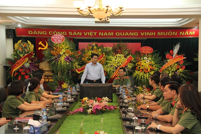 Chủ tịch UBND thành phố Hà Nội Nguyễn Đức Chung thăm, chúc mừng Báo CAND