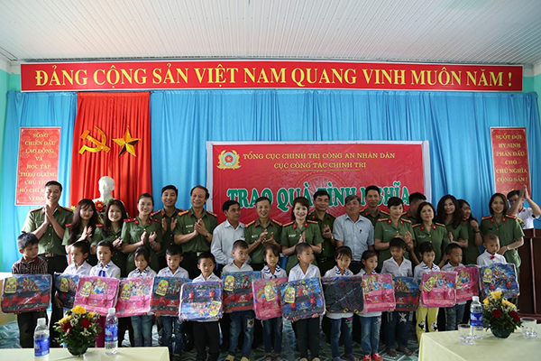 Cục Công tác chính trị về nguồn tại Tuyên Quang - Ảnh minh hoạ 3