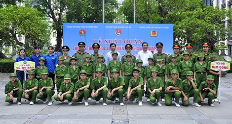 Lễ ra quân chương trình “Học làm chiến sĩ Công an” năm 2017