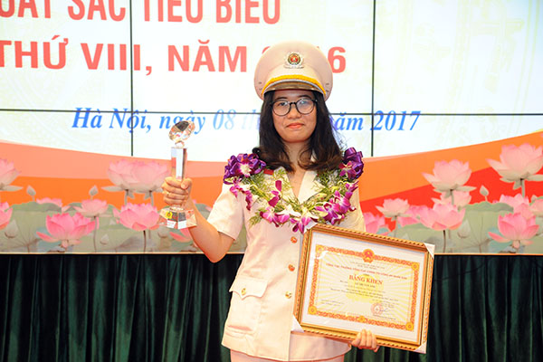 Nữ sinh Đại học Phòng cháy chữa cháy và kinh nghiệm đạt điểm “9 phẩy”