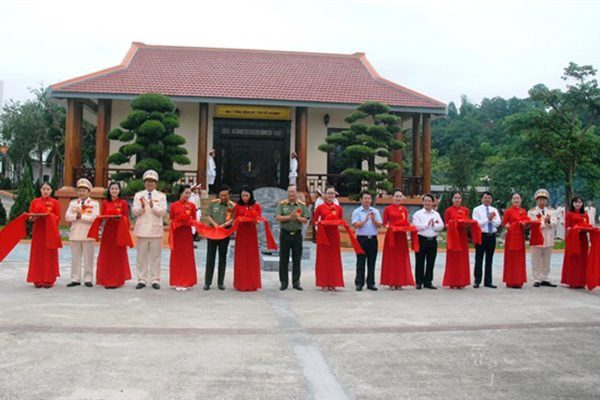 Công an tỉnh Lào Cai đón nhận Huân chương Bảo vệ Tổ quốc Hạng Ba - Ảnh minh hoạ 3