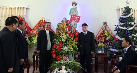 Thứ trưởng Bùi Văn Nam chúc mừng Lễ giáng sinh Tòa giám mục Bùi Chu