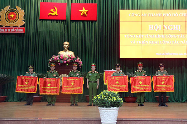 Công an TP Hồ Chí Minh phải đi đầu trong công tác bảo vệ ANTT - Ảnh minh hoạ 2