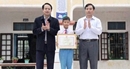 Học sinh lớp 5 nhặt được 24 triệu đồng trả lại người đánh mất Học sinh lớp 5 nhặt được 24 triệu đồng trả lại người đánh mất