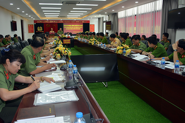 Thứ trưởng Nguyễn Văn Thành kiểm tra công tác tại Công an Tuyên Quang - Ảnh minh hoạ 2