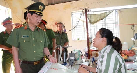Thứ trưởng Nguyễn Văn Sơn thăm, làm việc với Trại giam Thanh Xuân và Trại tạm giam T16