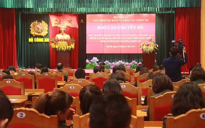 Báo cáo chuyên đề Chủ tịch Hồ Chí Minh về công tác xây dựng chỉnh đốn Đảng
