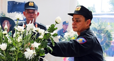 Bộ Tư lệnh CSCĐ tri ân các Anh hùng liệt sĩ tại Nghệ An, Hà Tĩnh