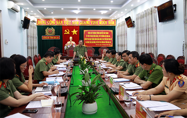 Thứ trưởng Nguyễn Văn Thành kiểm tra hoạt động bình đẳng giới ở Gia Lai - Ảnh minh hoạ 2