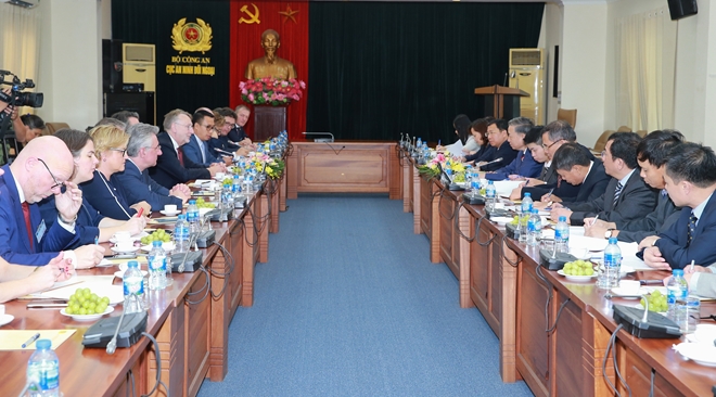 Việt Nam – EU sẽ tăng cường hợp tác trong nhiều lĩnh vực - Ảnh minh hoạ 2