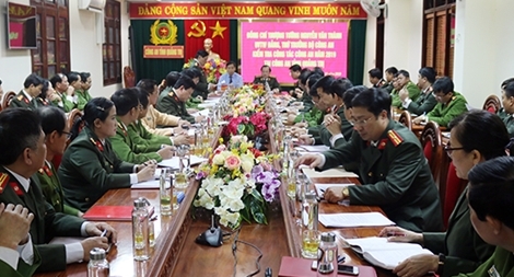 Thứ trưởng Nguyễn Văn Thành kiểm tra công tác tại Quảng Trị