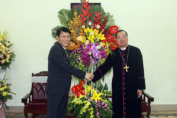 Thứ trưởng Lương Tam Quang chúc Giáng sinh Tổng giám mục Tổng giáo phận Hà Nội