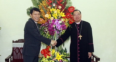 Thứ trưởng Lương Tam Quang chúc Giáng sinh Tổng giám mục Tổng giáo phận Hà Nội