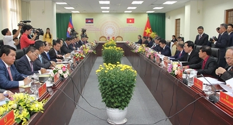 Bộ Công an Việt Nam và Bộ Nội vụ Vương quốc Campuchia ký kết hợp tác năm 2020