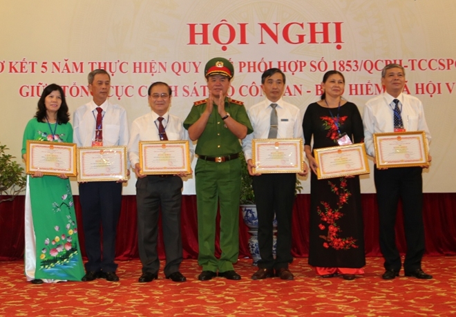 Nâng cao hiệu quả phòng, chống tội phạm trong các đơn vị thuộc BHXH Việt Nam - Ảnh minh hoạ 8