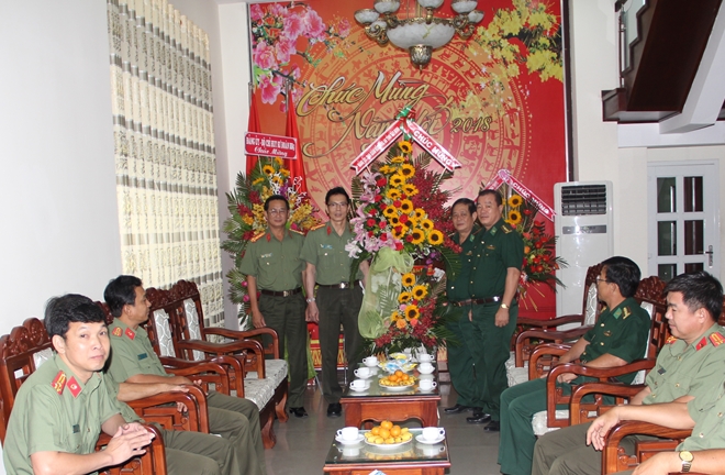 Công an Tây Ninh chúc mừng ngày truyền thống Bộ đội Biên phòng