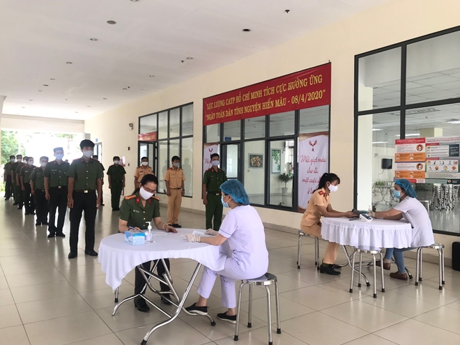 Hàng trăm cán bộ Công an TP Hồ Chí Minh hiến máu cứu người - Ảnh minh hoạ 3