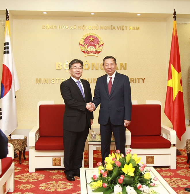 Bộ trưởng Tô Lâm tiếp Phó Tư lệnh Cơ quan CSQG Hàn Quốc - Ảnh minh hoạ 2