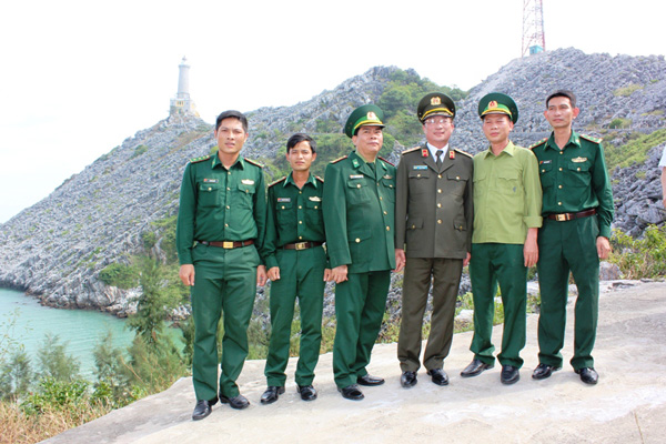 Thứ trưởng Nguyễn Văn Thành thăm, làm việc tại huyện đảo Bạch Long Vỹ - Ảnh minh hoạ 5