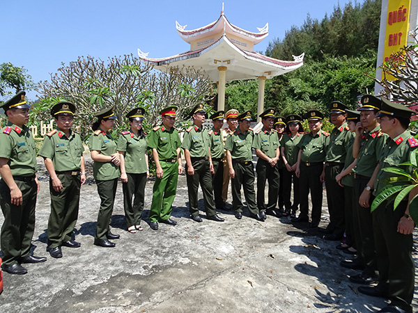 Nhiều hoạt động tình nghĩa tại đảo Lý Sơn - Ảnh minh hoạ 5