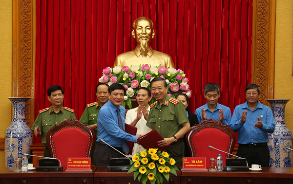 Bộ Công an ký Quy chế phối hợp với Tổng Liên đoàn Lao động Việt Nam1