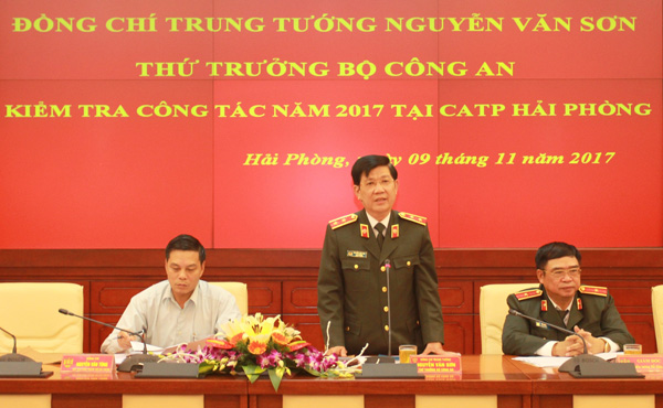 Thứ trưởng Nguyễn Văn Sơn kiểm tra công tác tại Công an TP Hải Phòng