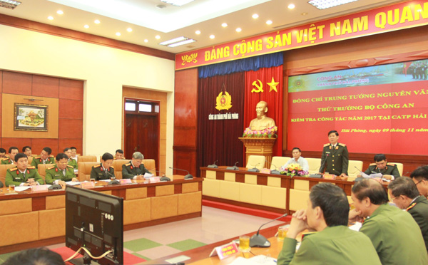 Thứ trưởng Nguyễn Văn Sơn kiểm tra công tác tại Công an TP Hải Phòng - Ảnh minh hoạ 2