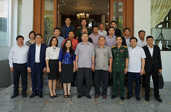 Bộ trưởng Tô Lâm thăm Đại sứ quán Việt Nam tại Myanmar - Ảnh minh hoạ 3