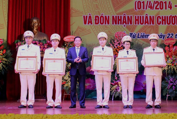 Công an quận Bắc Từ Liêm đón nhận Huân chương Chiến công hạng Nhì - Ảnh minh hoạ 6