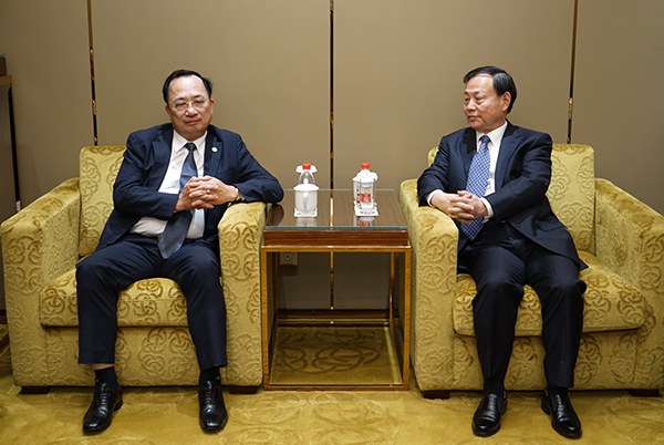 Thứ trưởng Nguyễn Văn Thành tiếp xúc với Thứ trưởng Bộ Công an Trung Quốc